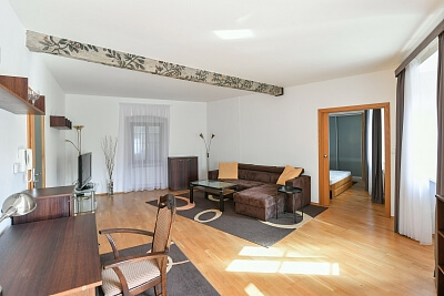 U Lužického semináře, Malá Strana - Praha 1 | Pronájem, Byt, 2+1, 85 m²