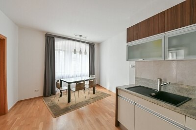 U Lužického semináře, Malá Strana - Praha 1 | Pronájem, Byt, 2+1, 85 m²