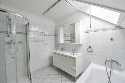 K Tuchoměřicům, Přední Kopanina - Praha 6 | Pronájem, Rodinný dům, 6+1, 250 m²