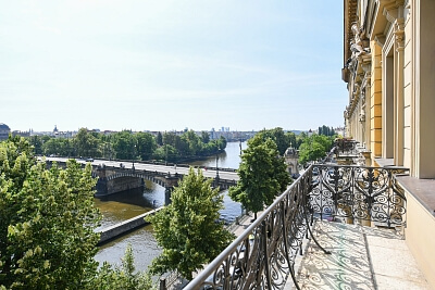 Malostranské nábřeží, Malá Strana - Praha 1 | Pronájem, Byt, 3+1, 140 m²