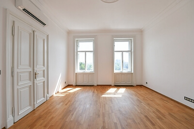 Malostranské nábřeží, Malá Strana - Praha 1 | Pronájem, Byt, 3+1, 140 m²