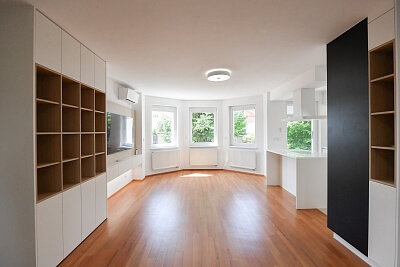 Centrální, Zdiby - Praha-východ | Pronájem, Rodinný dům, 5+kk, 300 m²