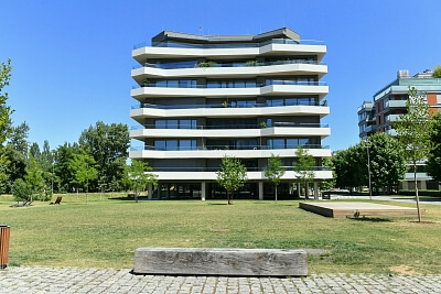 Karolinská, Karlín - Praha 8 | Pronájem, Byt, 2+kk, 74 m²