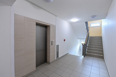 Podkovářská, Vysočany - Praha 9 | Pronájem, Byt, 2+kk, 51 m²