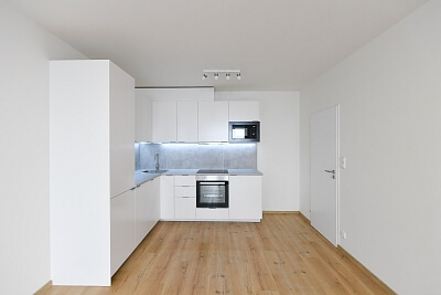 Podkovářská, Vysočany - Praha 9 | Pronájem, Byt, 2+kk, 51 m²
