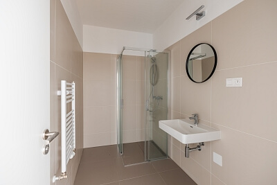 Fialová, Petržalka - Bratislava V | Pronájem, Byt, 2+kk, 63 m²