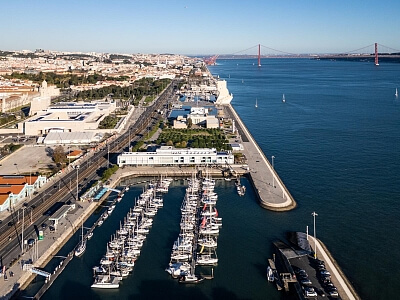 Portugalsko, Lisbon - Lisbon | Predaj, Byt, 4-izbový, 190 m²