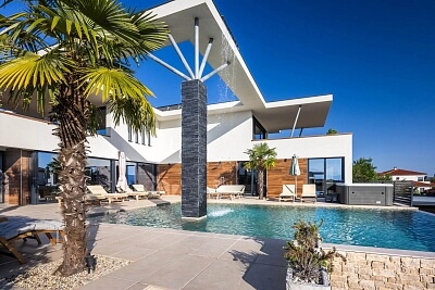 Chorvatsko, Přímořsko-gorskokotarská župa - Krk | Prodej, Rodinný dům, 6+kk, 427 m²