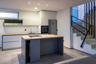 Chorvatsko, Přímořsko-gorskokotarská župa - Krk | Prodej, Rodinný dům, 4+kk, 261 m²