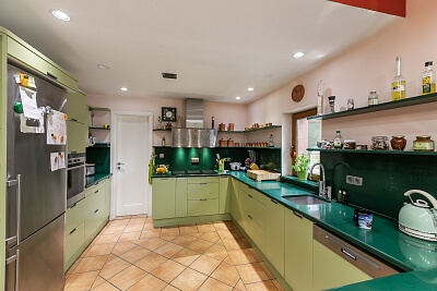 Jabloňová, Jesenice - Praha-západ | Prodej, Rodinný dům, 7+kk, 360 m²