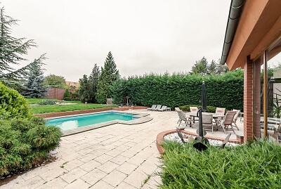 Jabloňová, Jesenice - Praha-západ | Prodej, Rodinný dům, 7+kk, 360 m²