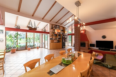 Jabloňová, Jesenice - Praha-západ | Prodej, Rodinný dům, 7+kk, 360 m²