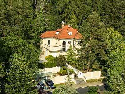 Pražská, Jevany - Praha-východ | Prodej, Rodinný dům, 7+1, 696 m²