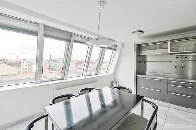 Smetanovo nábřeží, Staré Město - Praha 1 | Pronájem, Byt, 4+1, 158 m²