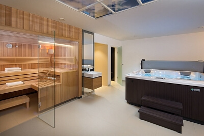 Chorvátsko, Ostrov Korčula - Korčula | Predaj, Rodinný dom, 5-izbový, 350 m²
