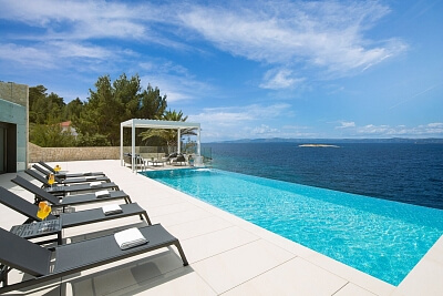 Chorvátsko, Ostrov Korčula - Korčula | Predaj, Rodinný dom, 5-izbový, 350 m²
