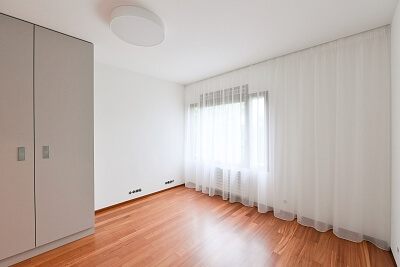 Pod Kaštany, Bubeneč - Praha 6 | Pronájem, Byt, 7+1, 274 m²