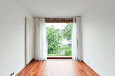 Pod Kaštany, Bubeneč - Praha 6 | Pronájem, Byt, 7+1, 274 m²