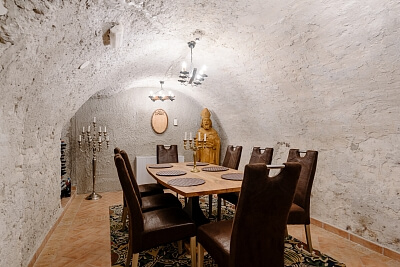 Hlavná Jaslovce, Jaslovské Bohunice - Trnava | Predaj, Historický objekt, 1 609 m²