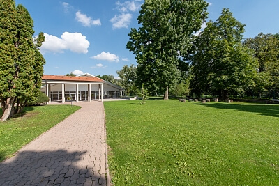 Hlavná Jaslovce, Jaslovské Bohunice - Trnava | Predaj, Historický objekt, 1 609 m²