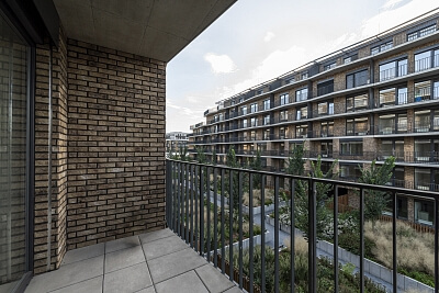 Fialová, Petržalka - Bratislava V | Predaj, Byt, 3-izbový, 96 m²