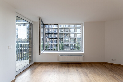 Fialová, Petržalka - Bratislava V | Predaj, Byt, 3-izbový, 96 m²