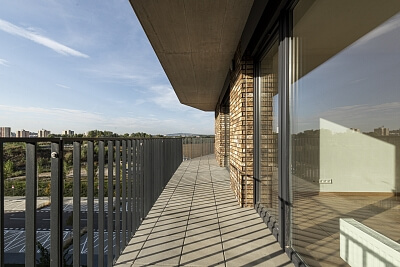 Fialová, Petržalka - Bratislava V | Predaj, Byt, 3-izbový, 96 m²