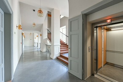 U Obecního dvora, Staré Město - Praha 1 | Prodej, Byt, 5+1, 223 m²