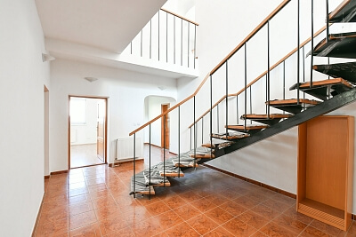 Hubičkova, Modřany - Prague 4 | Sale, House, 477 m²