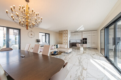 Pod Vachmajstrom, Nové Mesto - Bratislava III | Predaj, Byt, 5-izbový, 251 m²