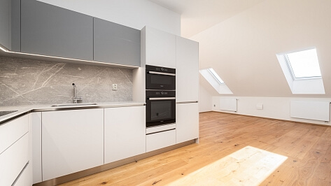 Moravanská, Brno - Brno-město | Sale, Apartment, One-bedroom (2+kk), 81 m²