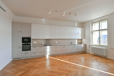 Janáčkovo nábřeží, Smíchov - Praha 5 | Pronájem, Byt, 3+kk, 174 m²