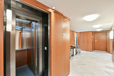 Smetanovo nábřeží, Staré Město - Praha 1 | Pronájem, Byt, 4+1, 158 m²