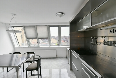 Smetanovo nábřeží, Staré Město - Praha 1 | Pronájem, Byt, 4+1, 158 m²