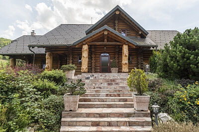 Podzámčok - Zvolen | Predaj, Rodinný dom, 6-izbový, 547 m²