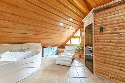 Podzámčok - Zvolen | Predaj, Rodinný dom, 6-izbový, 547 m²